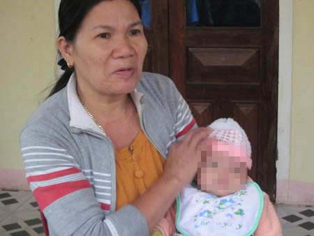 Bà nội tự tung tin bán cháu ruột để mua xe máy - 1