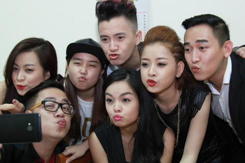 Hoàng Thùy Linh quot;nhắng nhítquot; bên Ngô Kiến Huy - 10