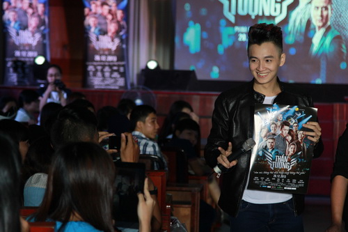 Hoàng Thùy Linh quot;nhắng nhítquot; bên Ngô Kiến Huy - 14