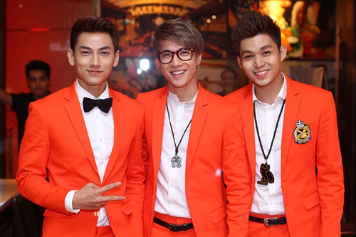 Phi Thanh Vân tỏa sáng quot;đánh bậtquot; Bà Tưng - 10