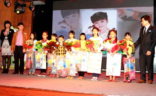 3000 tranh tham gia “Thi tài cùng họa sĩ Đốm” - 3