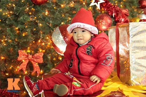 Trẻ miền Bắc ngộ nghĩnh đi chơi noel sớm - 9