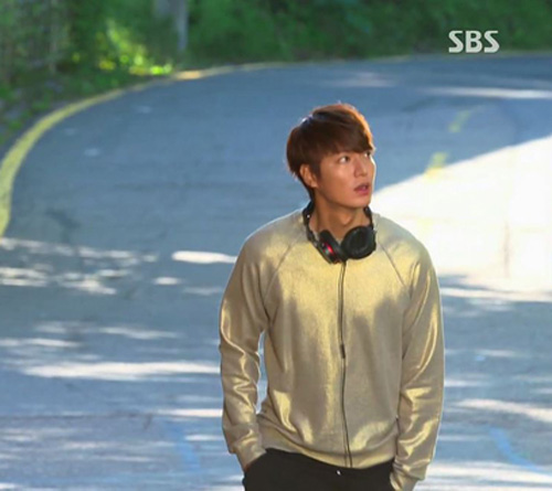 7 phục trang xấu nhất của Lee Min Ho trong The Heirs - 4