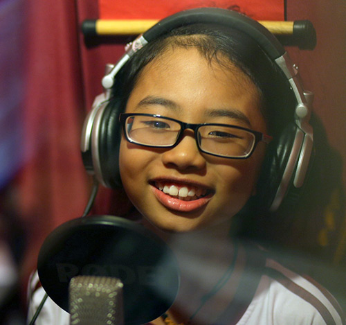 Phương Mỹ Chi tung nhạc phim hài Tết 2014 - 2