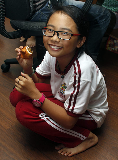 Phương Mỹ Chi tung nhạc phim hài Tết 2014 - 3