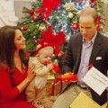 Làm mẹ - "Tiểu Hoàng tử Anh" đáng yêu đón Noel