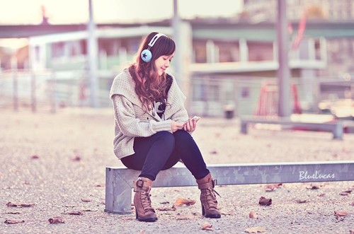 Cô gái Việt #039;hút mắt#039; giữa trời Paris - 12