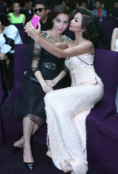 Thanh Hằng vui sướng ẵm giải Mỹ nhân của năm - 6