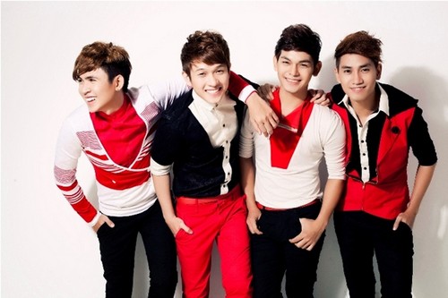 Hoàng Thùy Linh hứa hẹn làm ấm đêm đông - 9