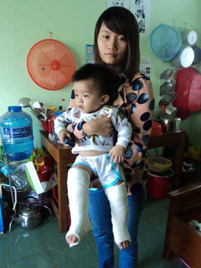 Những vụ bạo hành trẻ gây phẫn nộ năm 2013 - 4