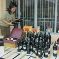 Tin tức - Hà Nội: Lại phát hiện gần 10.000 chai rượu không đạt chuẩn