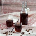 Bếp Eva - Tự pha chế rượu mùi cà phê cho Giáng sinh