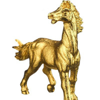 Ngựa dát vàng giá bạc triệu sốt trước Tết