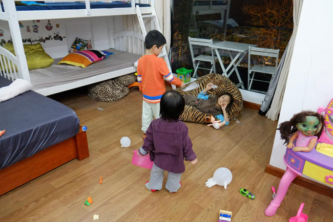 Ba đứa trẻ 'siêu quây' nhà đạo diễn Trần Lực khiến mọi người luôn cảm thấy vui vẻ.
