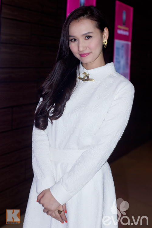 quot;Gái một conquot; Lã Thanh Huyền lộ diện sau sinh - 2