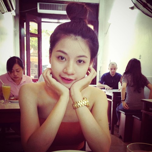 Cô nàng mũi to miệng rộng xinh như mộng - 13