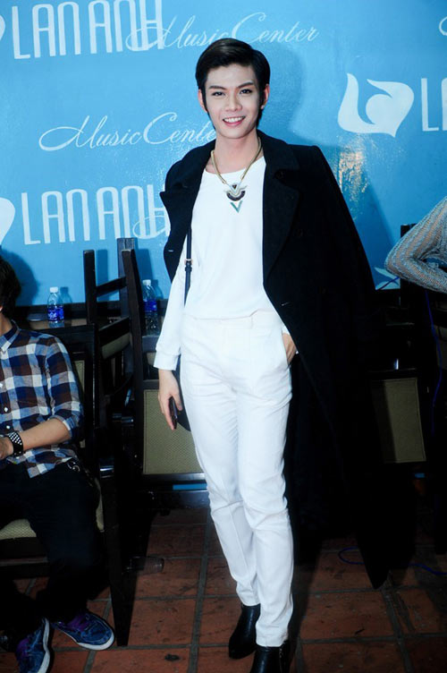 Style quot;ẻo lảquot; như con gái của Đào Bá Lộc - 10