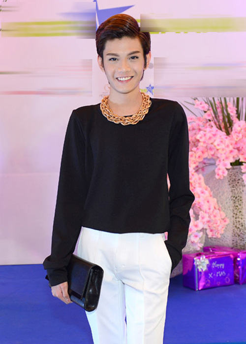 Style quot;ẻo lảquot; như con gái của Đào Bá Lộc - 1