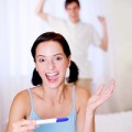 Chuẩn bị mang thai - Bi hài que thử thai cho kết quả sai