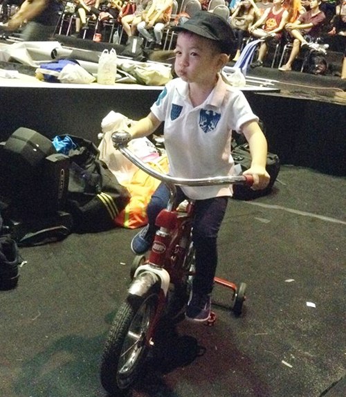 Subeo theo Hà Hồ đến trường quay ghi hình - 5