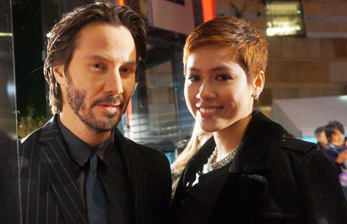 Hoàng My khiến tài tử Keanu Reeves bối rối - 2