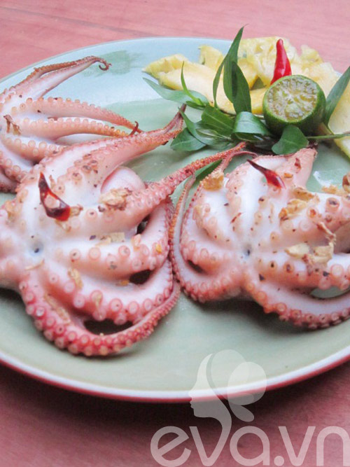 Đổi món với bạch tuộc nướng muối ớt - 7