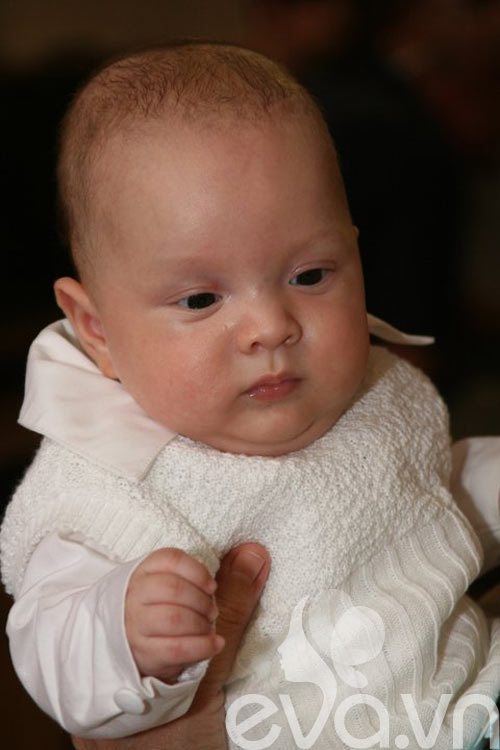 Đẻ ở Đức: Y tá đến nhà chăm 3 tháng - 1