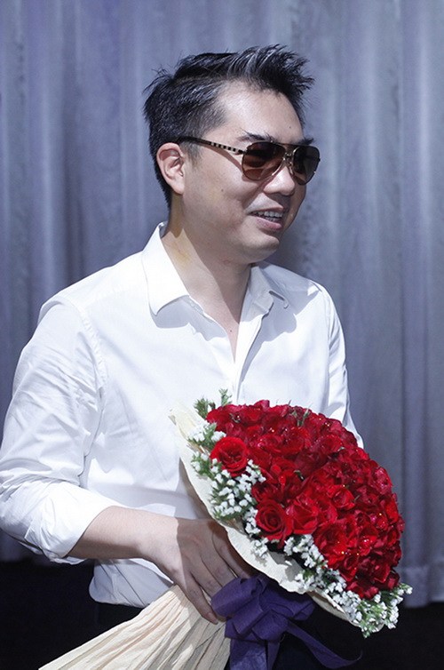 Thanh Thảo được người yêu quot;đại giaquot; hôn vội - 9