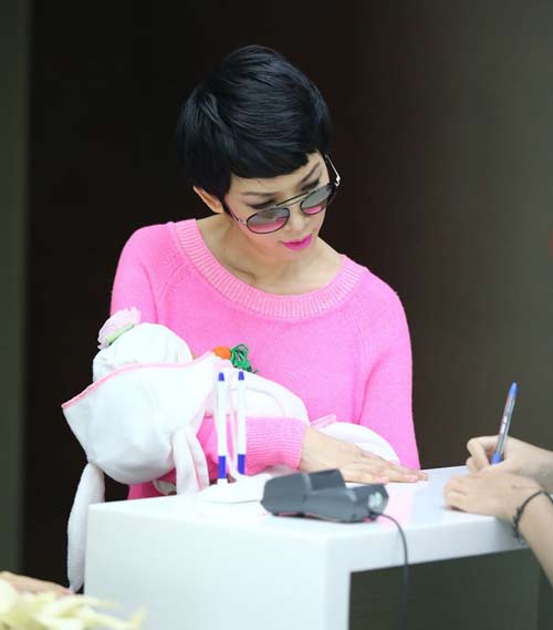 Xuân Lan: #039;Bà đẻ như con cua lột#039; - 5