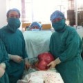 Tin tức - Người phụ nữ mang khối u khủng 10kg trong bụng