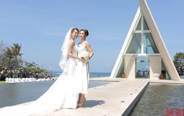 Sao nữ TVB khoe ảnh cưới che kín mặt chồng - 4