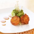 Bếp Eva - Xôi chiên cuốn xà lách bò lạ miệng