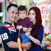 Nghi án lộ diện chồng và con trai DJ Thúy Khanh