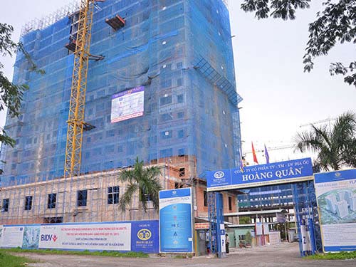 Thị trường BĐS: Không gỡ sẽ càng sa lầy - 1