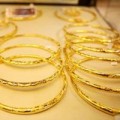 Mua sắm - Giá cả - Vàng "hờ hững" trước sức "nóng" của USD
