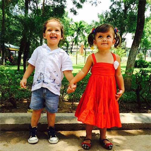 Váy xinh quot;ngắm mãi không chánquot; của con gái Hồng Nhung - 12