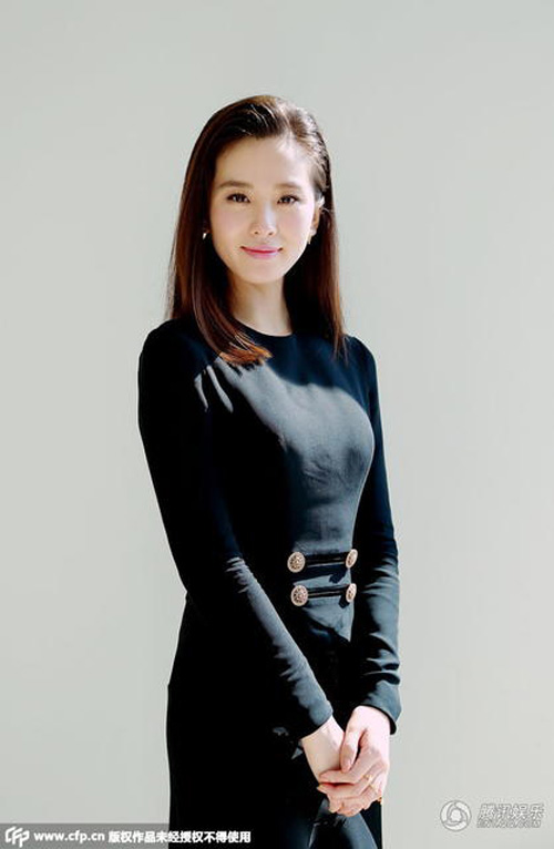Lưu Thi Thi ngày càng trưởng thành và quyến rũ - 2