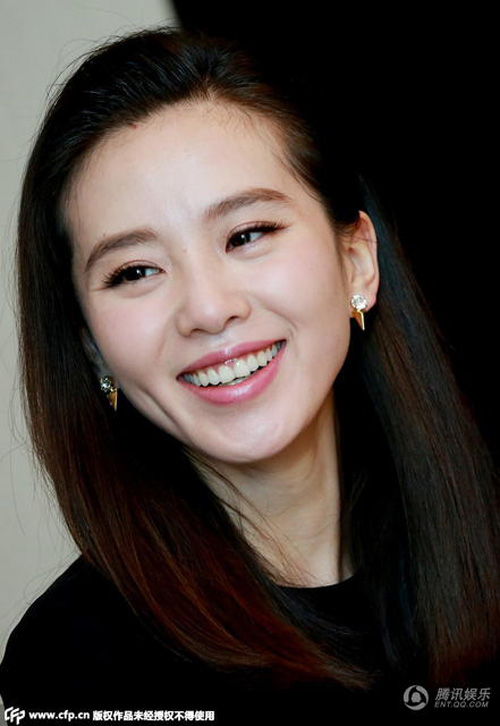 Lưu Thi Thi ngày càng trưởng thành và quyến rũ - 4