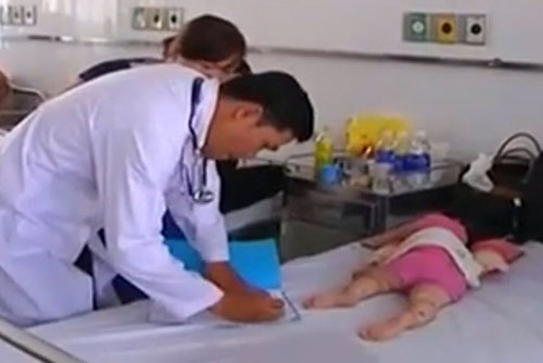 Bệnh nhi bệnh tay chân miệng có triệu chứng không điển hình - 2