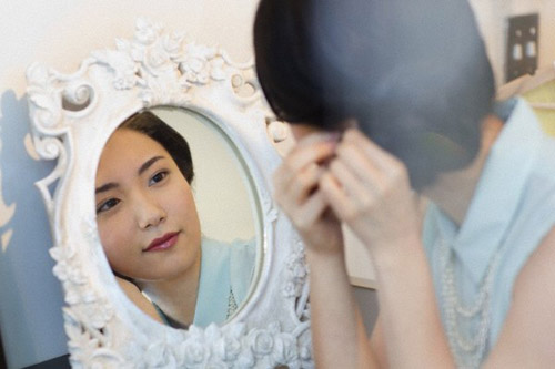 Chán kiểu gái già công sở #039;cưa sừng làm nghé#039; - 2