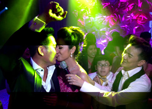 Khi Jennifer Phạm đắm say trong men tình - 4