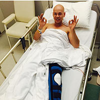 Phan Đinh Tùng nhập viện để mổ nội soi