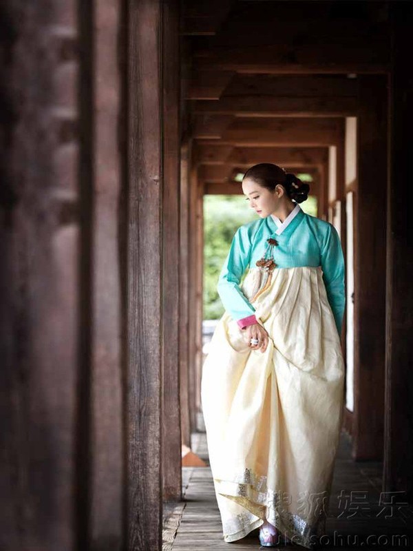 Lộ thêm loạt ảnh cưới như phim cổ trang của Chae Rim - 4