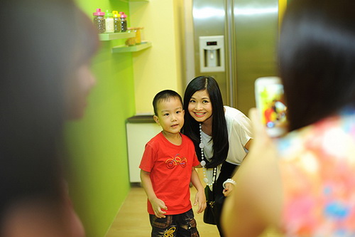 Đan Lê, Thanh Vân Hugo khoe con trai hotboy - 15