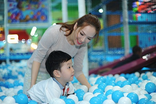 Đan Lê, Thanh Vân Hugo khoe con trai hotboy - 5