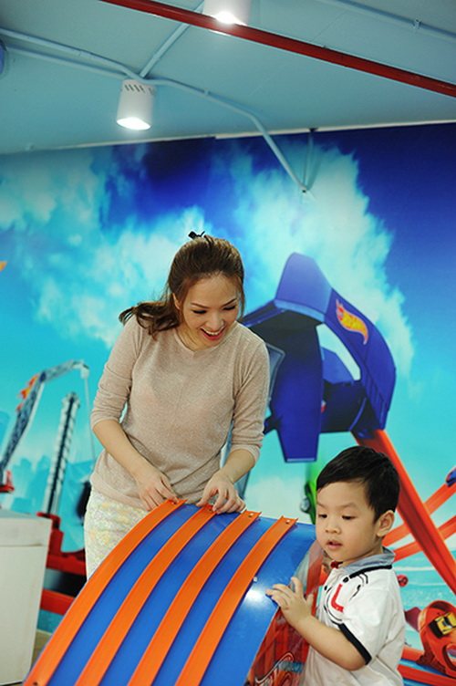 Đan Lê, Thanh Vân Hugo khoe con trai hotboy - 4