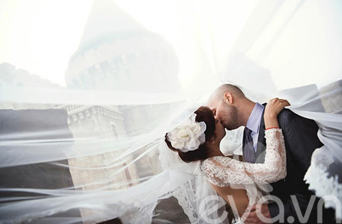 Cô gái xinh đẹp lấy chồng Tây không cần cưới rình rang - 6