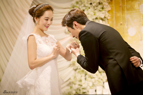 Toàn cảnh đám cưới hoành tráng của Chae Rim - 11