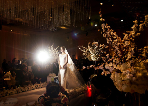 Toàn cảnh đám cưới hoành tráng của Chae Rim - 4