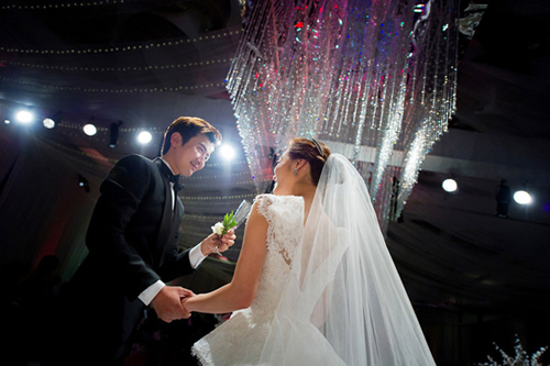 Toàn cảnh đám cưới hoành tráng của Chae Rim - 9